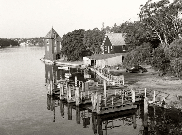 Figtree Wharf in 1955